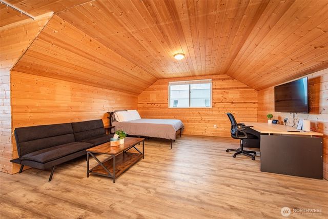 132 Milky Way, Sequim, WA 98382