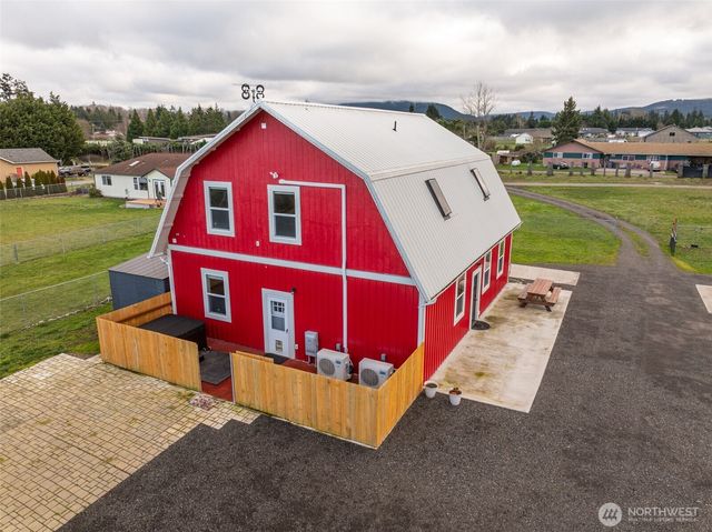 132 Milky Way, Sequim, WA 98382