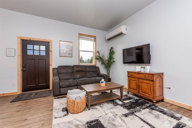 132 Milky Way, Sequim, WA 98382