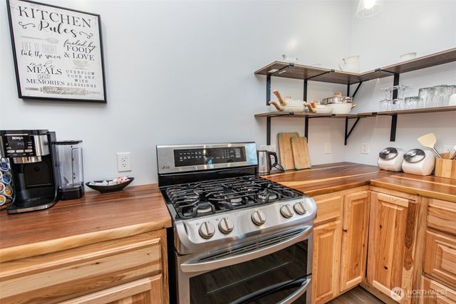 132 Milky Way, Sequim, WA 98382