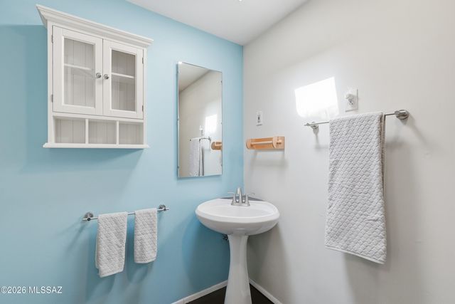 3813 E Calle De Soto, Tucson, AZ 85716