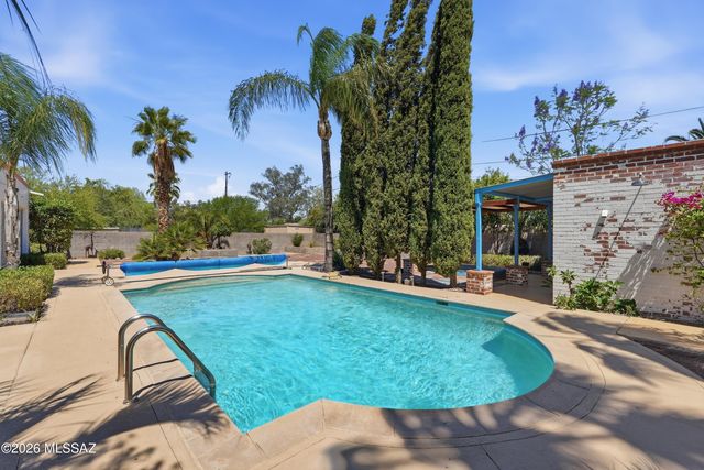 3813 E Calle De Soto, Tucson, AZ 85716