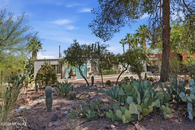 3813 E Calle De Soto, Tucson, AZ 85716