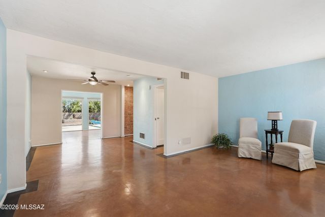 3813 E Calle De Soto, Tucson, AZ 85716