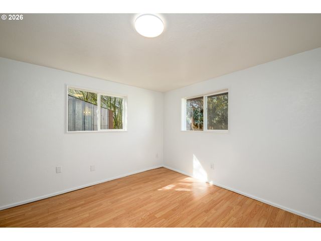 2745 W JAY Ave, Roseburg, OR 97471