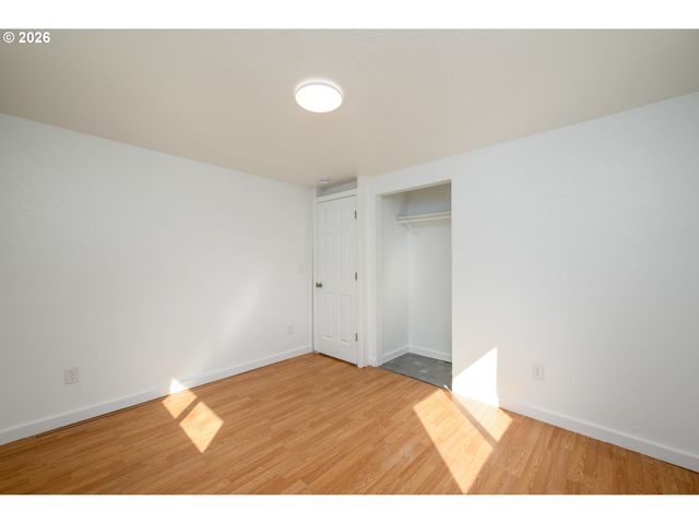 2745 W JAY Ave, Roseburg, OR 97471