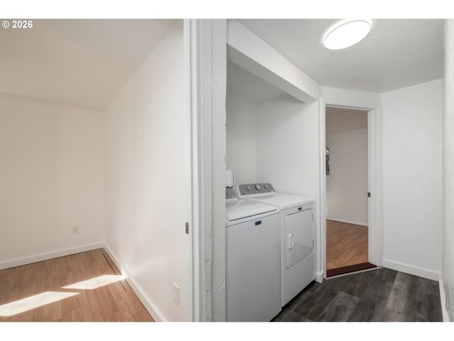 2745 W JAY Ave, Roseburg, OR 97471