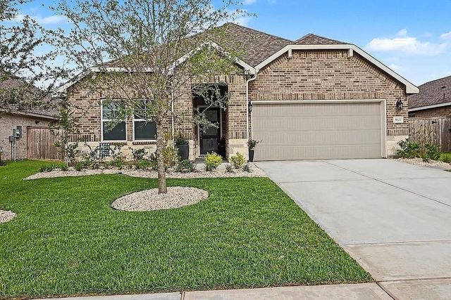 5122 Harvest Season Lane, Pearland, TX 77584