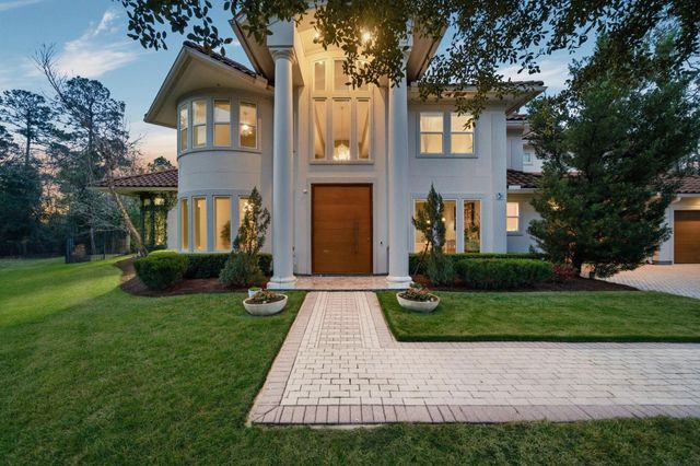 3 Farington Way, The Woodlands, TX 77382