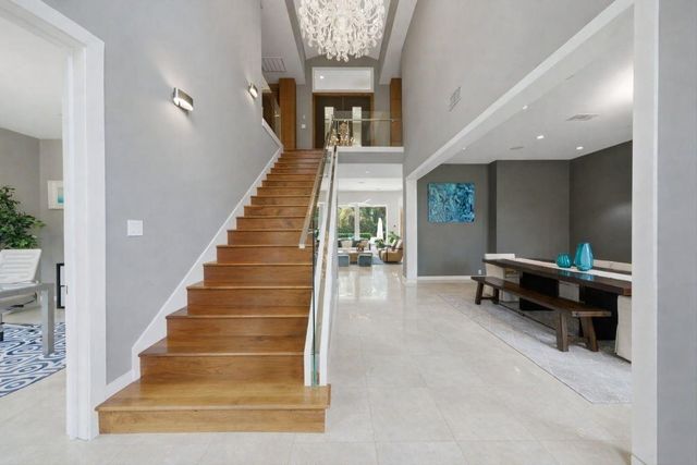 3 Farington Way, The Woodlands, TX 77382