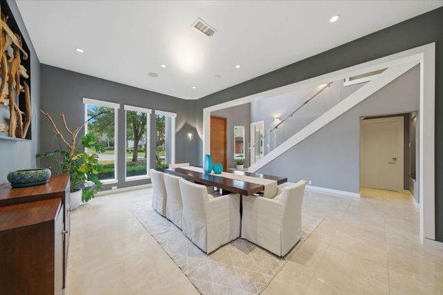 3 Farington Way, The Woodlands, TX 77382