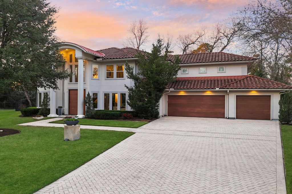 3 Farington Way, The Woodlands, TX 77382