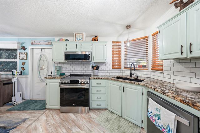 701 AQUI ESTA DRIVE 230, Punta Gorda, FL 33950