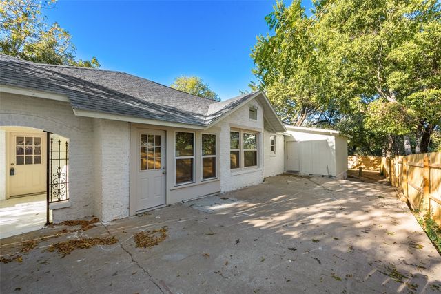 922 Cristler Avenue, Dallas, TX 75223