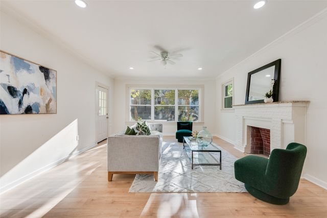 922 Cristler Avenue, Dallas, TX 75223