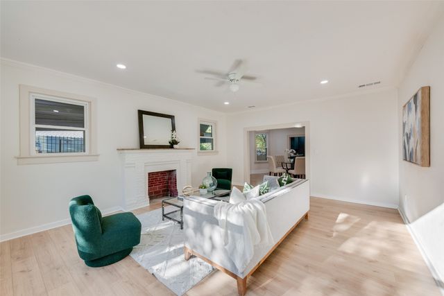 922 Cristler Avenue, Dallas, TX 75223