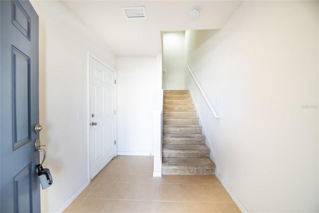 980 LAKEFRONT VILLAGE DRIVE, Clermont, FL 34711