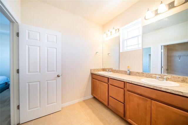 980 LAKEFRONT VILLAGE DRIVE, Clermont, FL 34711