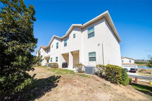 980 LAKEFRONT VILLAGE DRIVE, Clermont, FL 34711