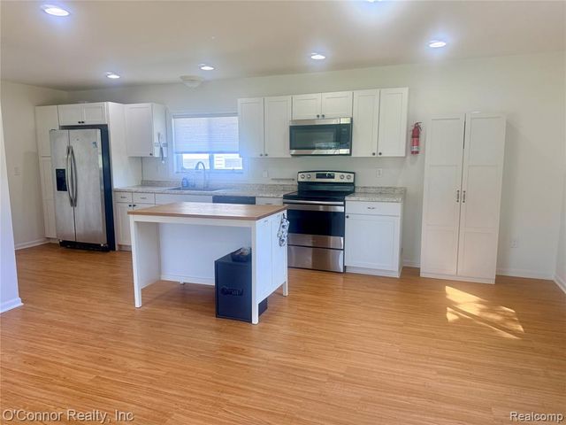 1930 Gratiot Blvd, Marysville, MI 48040