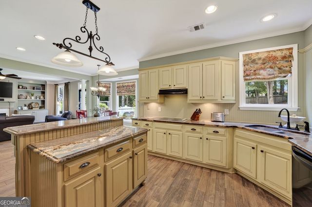1485 Chattahoochee Run Drive, Suwanee, GA 30024