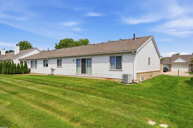 17248 Mayfield Drive, Macomb Twp, MI 48042