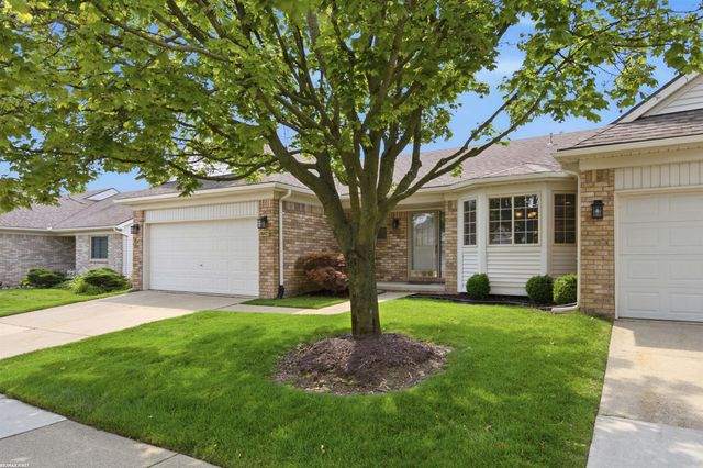 17248 Mayfield Drive, Macomb Twp, MI 48042