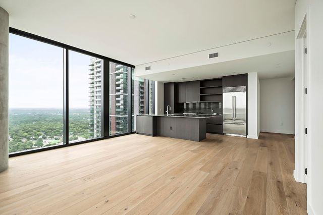 610 Davis ST 2812, Austin, TX 78701