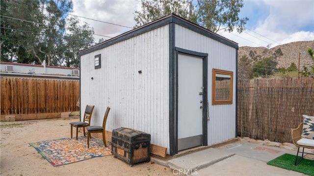 6972 Tamarisk Avenue, Yucca Valley, CA 92284