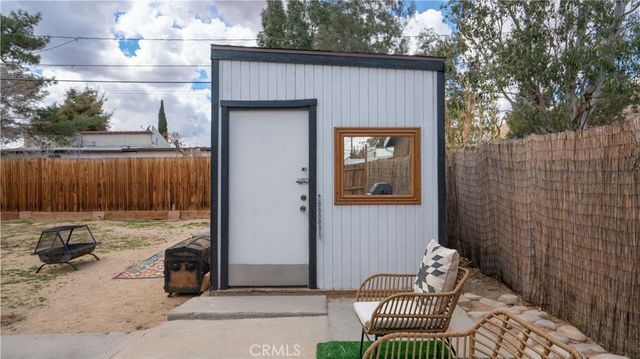 6972 Tamarisk Avenue, Yucca Valley, CA 92284
