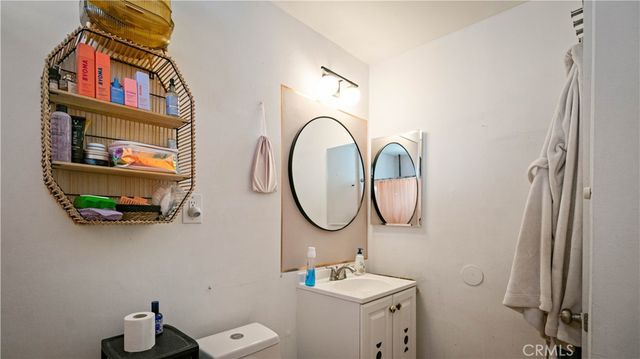 6972 Tamarisk Avenue, Yucca Valley, CA 92284