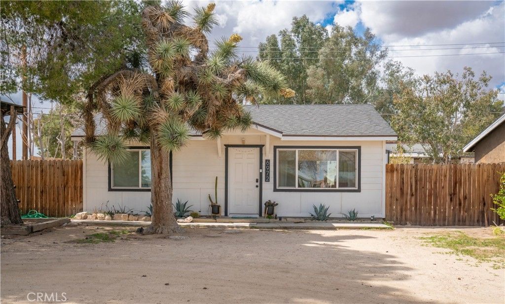 6972 Tamarisk Avenue, Yucca Valley, CA 92284