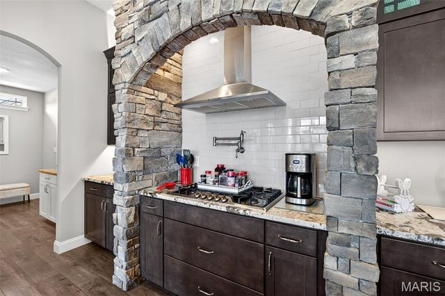 408 Hamlet Court, Lake St Louis, MO 63367