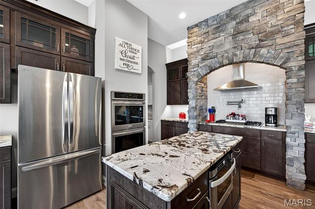 408 Hamlet Court, Lake St Louis, MO 63367