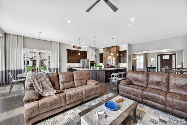 408 Hamlet Court, Lake St Louis, MO 63367