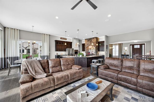 408 Hamlet Court, Lake St Louis, MO 63367