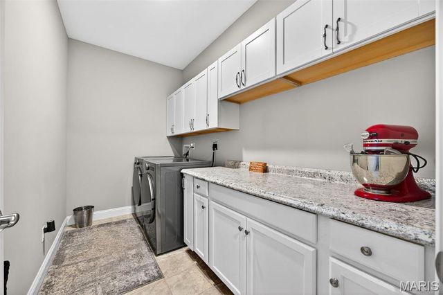 408 Hamlet Court, Lake St Louis, MO 63367