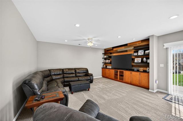 408 Hamlet Court, Lake St Louis, MO 63367