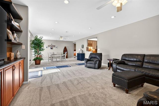 408 Hamlet Court, Lake St Louis, MO 63367