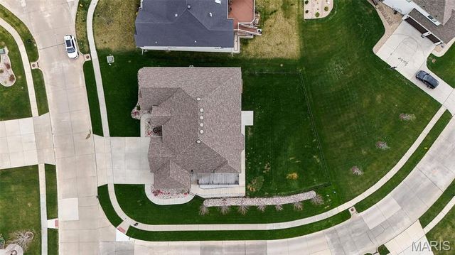 408 Hamlet Court, Lake St Louis, MO 63367