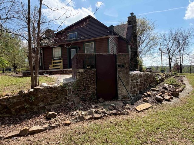 417 Old Military Rd, Conway, AR 72034