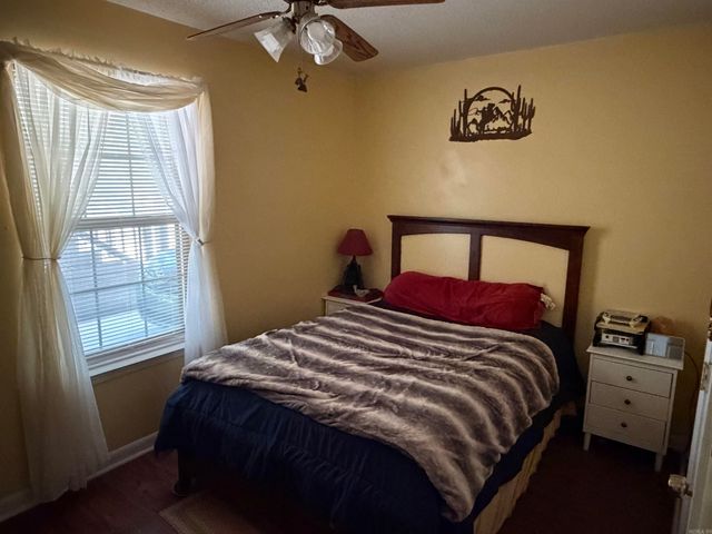 417 Old Military Rd, Conway, AR 72034