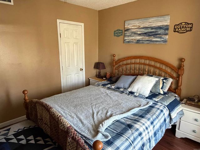 417 Old Military Rd, Conway, AR 72034
