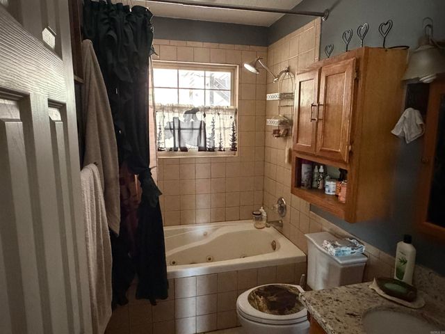 417 Old Military Rd, Conway, AR 72034