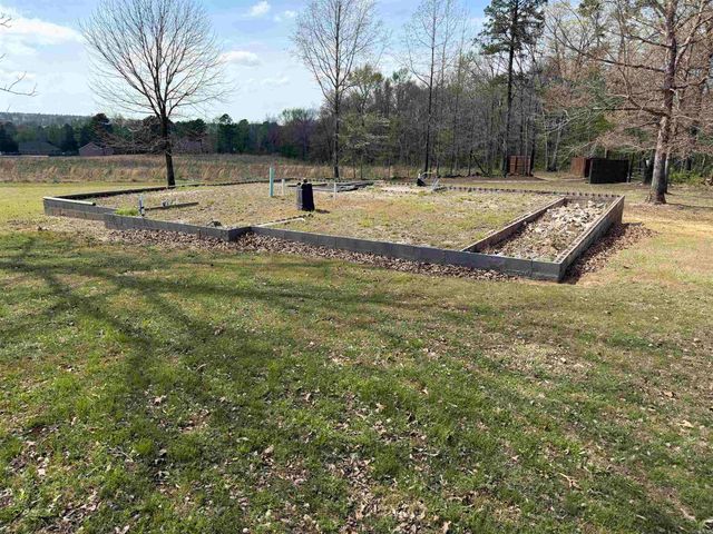 417 Old Military Rd, Conway, AR 72034