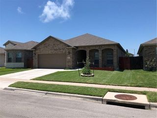 1020 Pasadena St, Portland, TX 78374