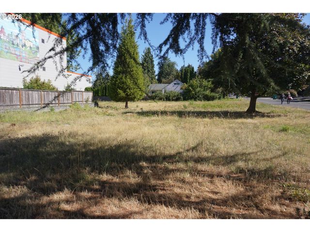 14824 Se KELLOGG Ave, Milwaukie, OR 97267