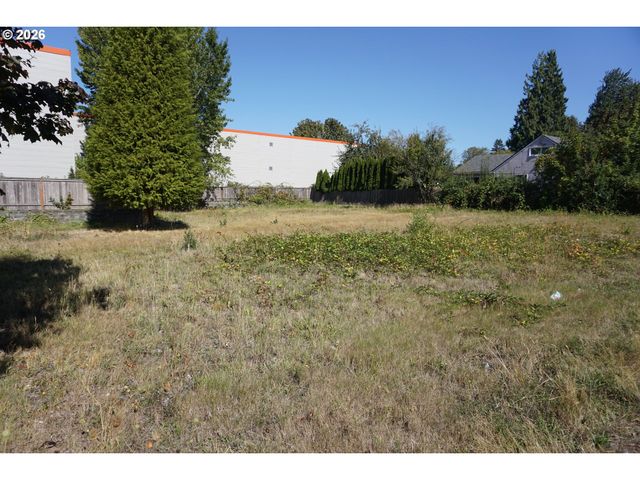 14824 Se KELLOGG Ave, Milwaukie, OR 97267