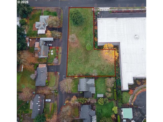 14824 Se KELLOGG Ave, Milwaukie, OR 97267