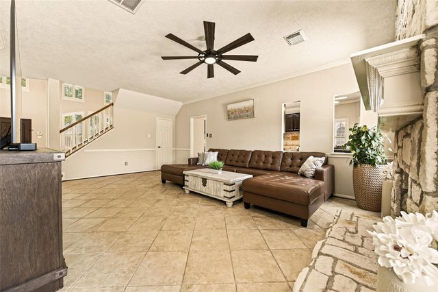 412 Melodywood Drive, Friendswood, TX 77546